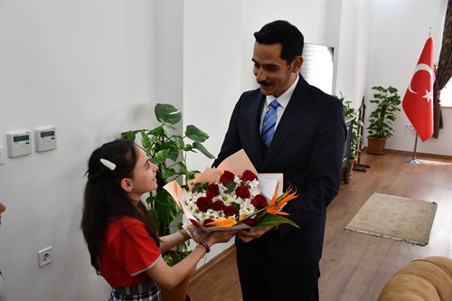 Kaymakamımız Mehmet SOYLU' nun 23 Nisan Ulusal Egemenlik ve Çocuk Bayramı Mesajı